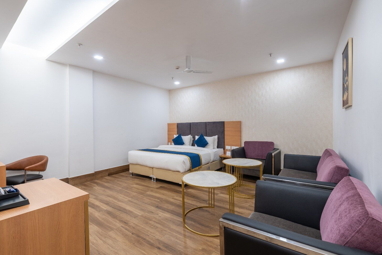 Deluxe Suite room with Window