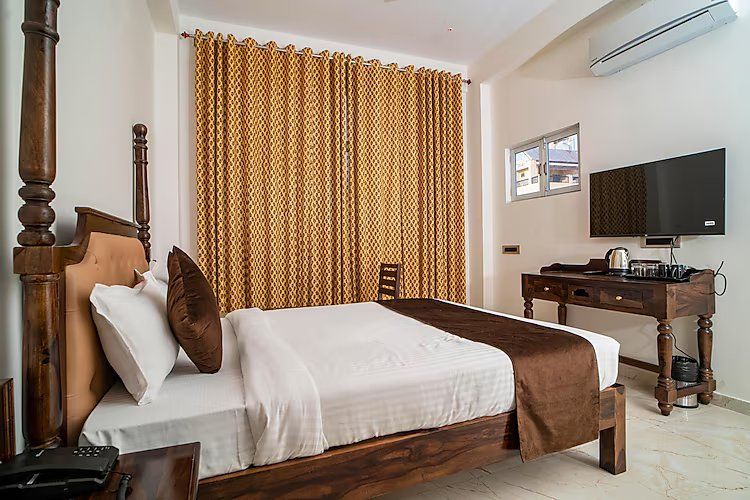 DERA PICHOLA- A Lake Facing Boutique Hotel Standard Queen Room 4