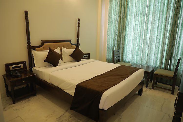 DERA PICHOLA- A Lake Facing Boutique Hotel Standard Queen Room 3