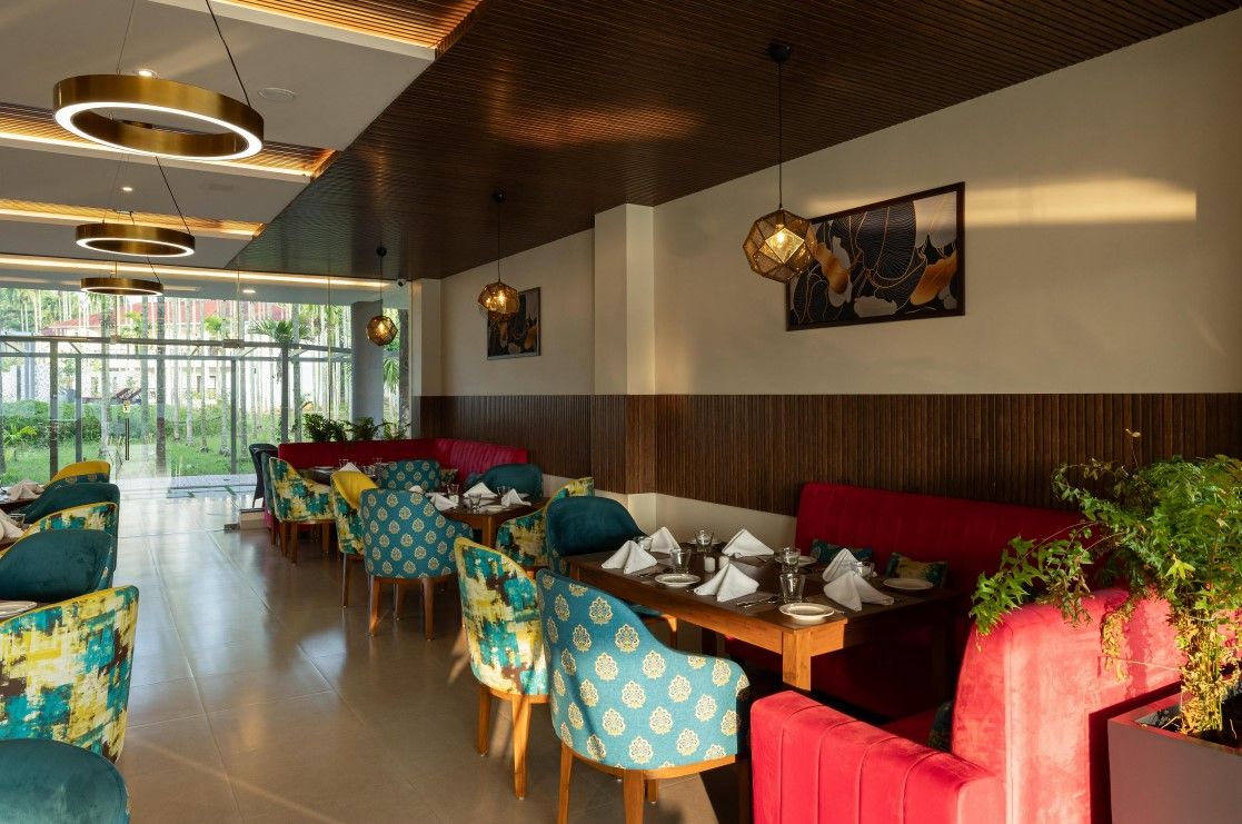 Food & Dining