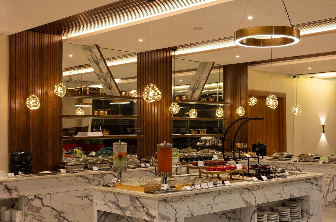 Food & Dining
