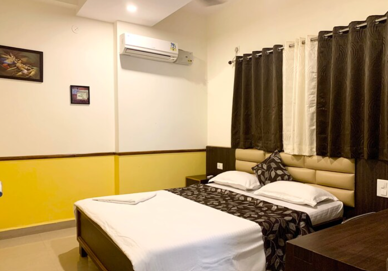 2 BHK Premium (AC) (For 4 Adults)
