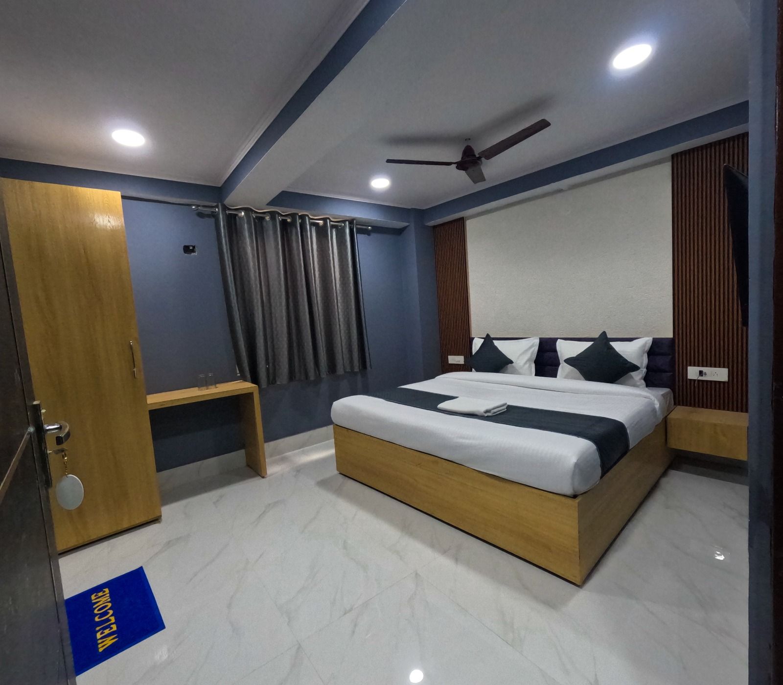 Deluxe Room with Balcony