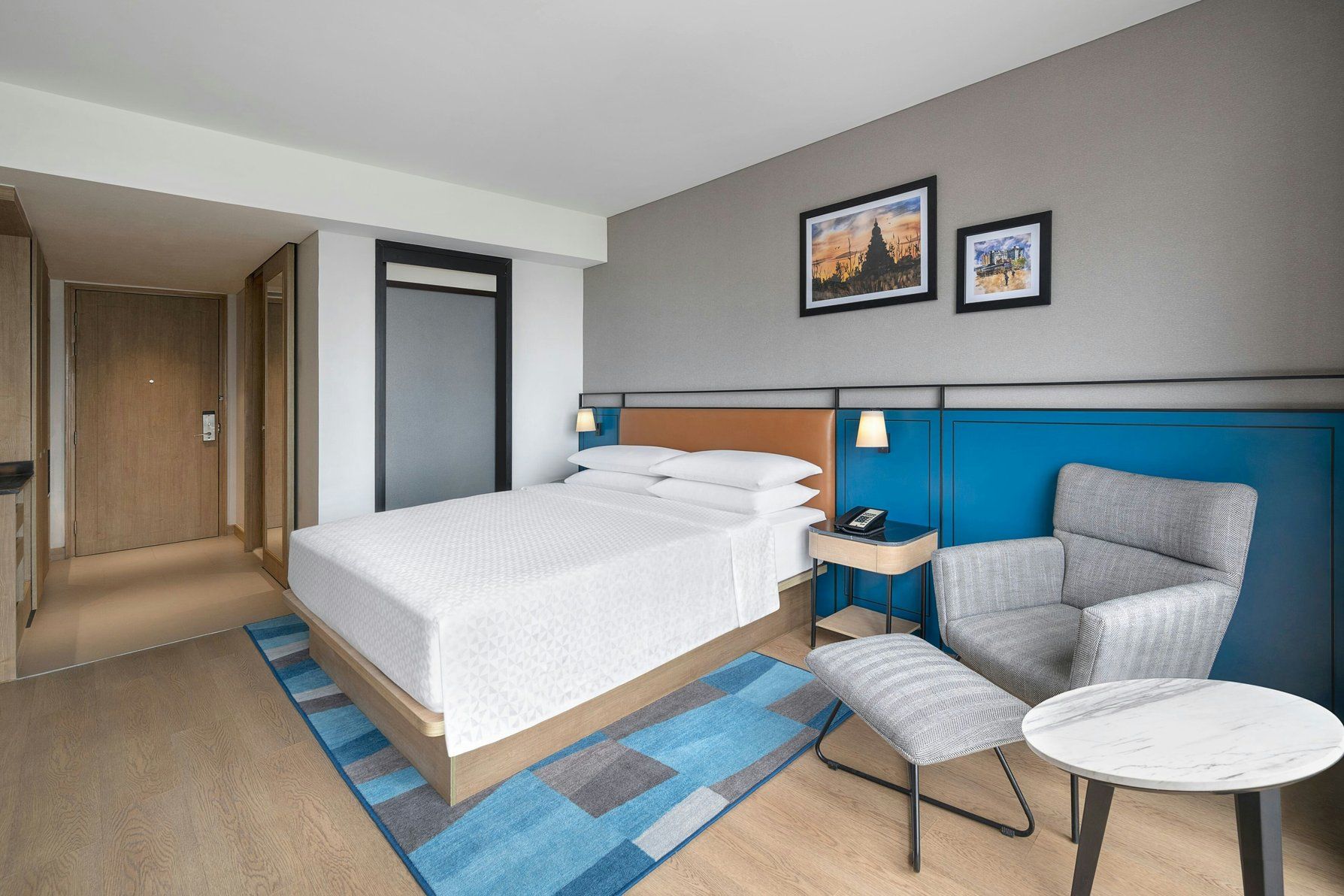 Deluxe Guest room, 1 King, City view