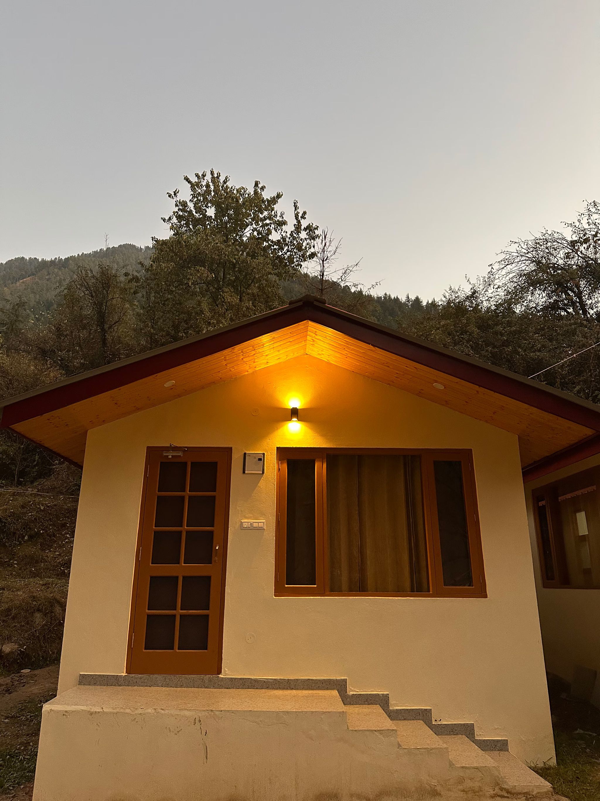 AHAVA- KASOL (Riverside Cafe & Cottages)
