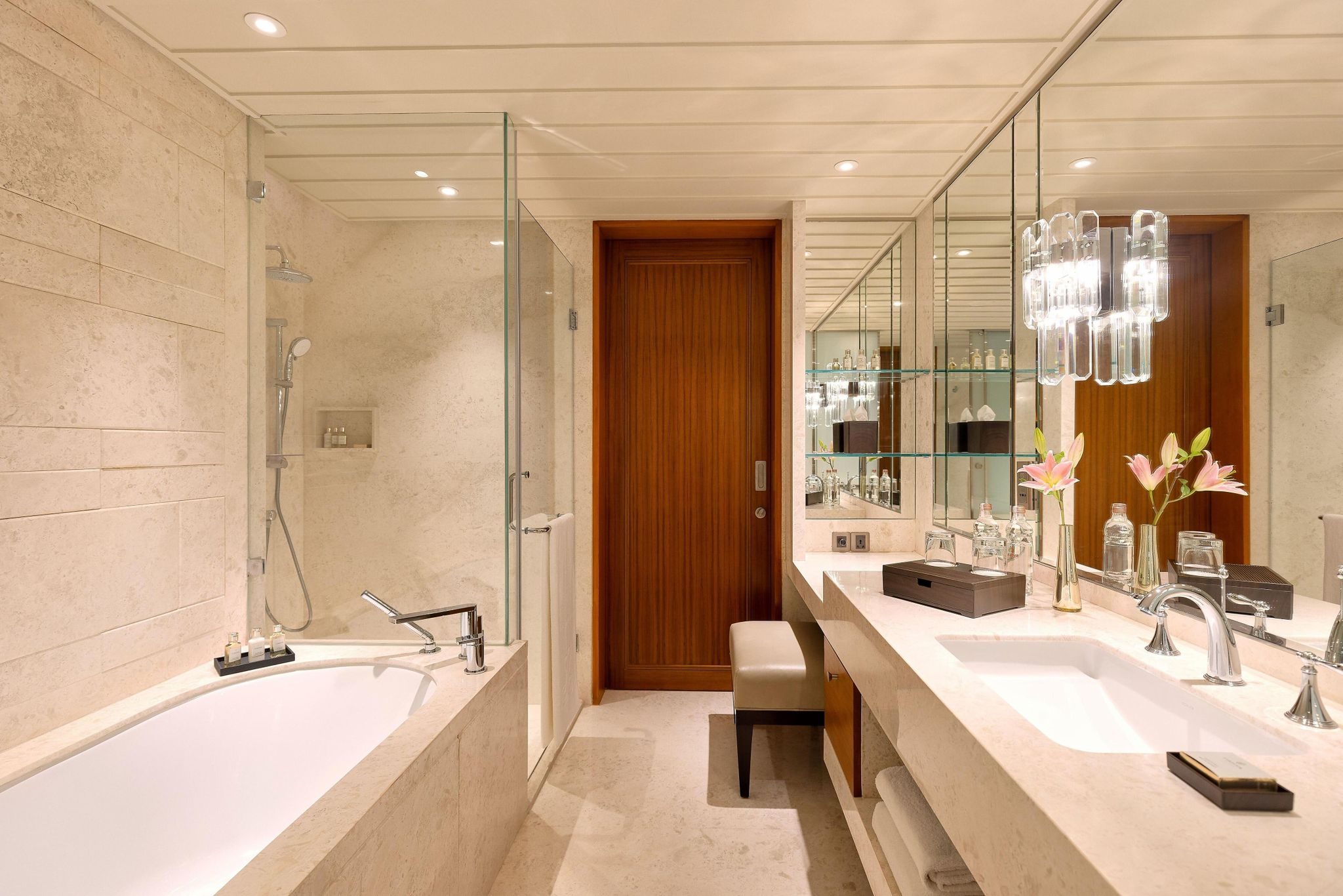 The Rudra Suite with Club lounge access