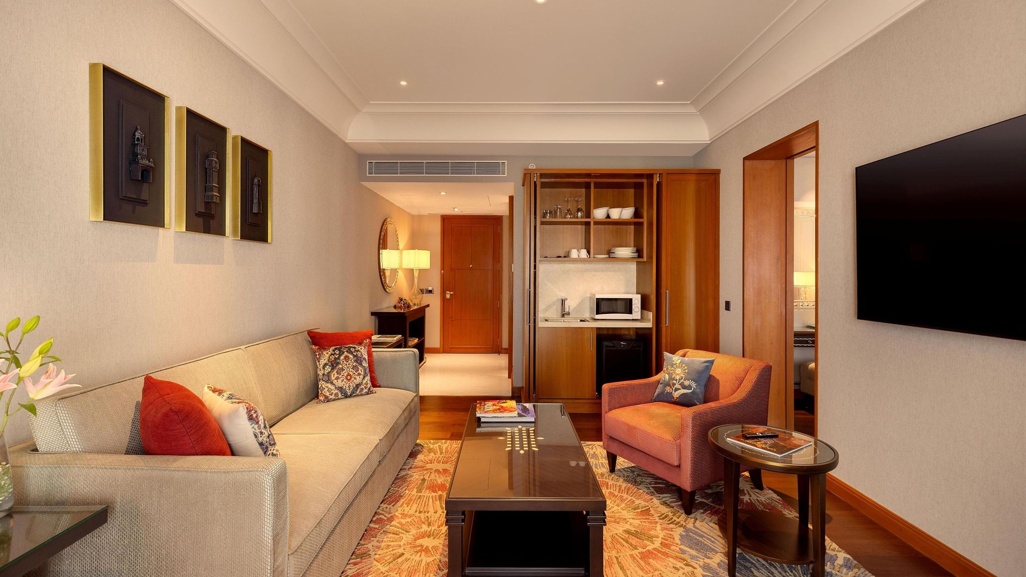 The Rudra Suite with Club lounge access