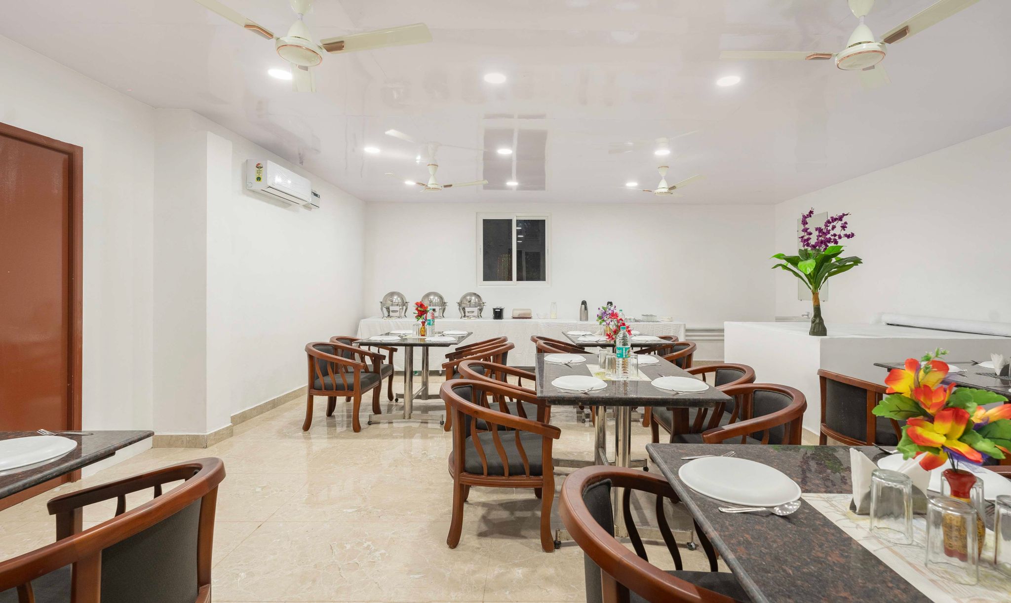 Food & Dining