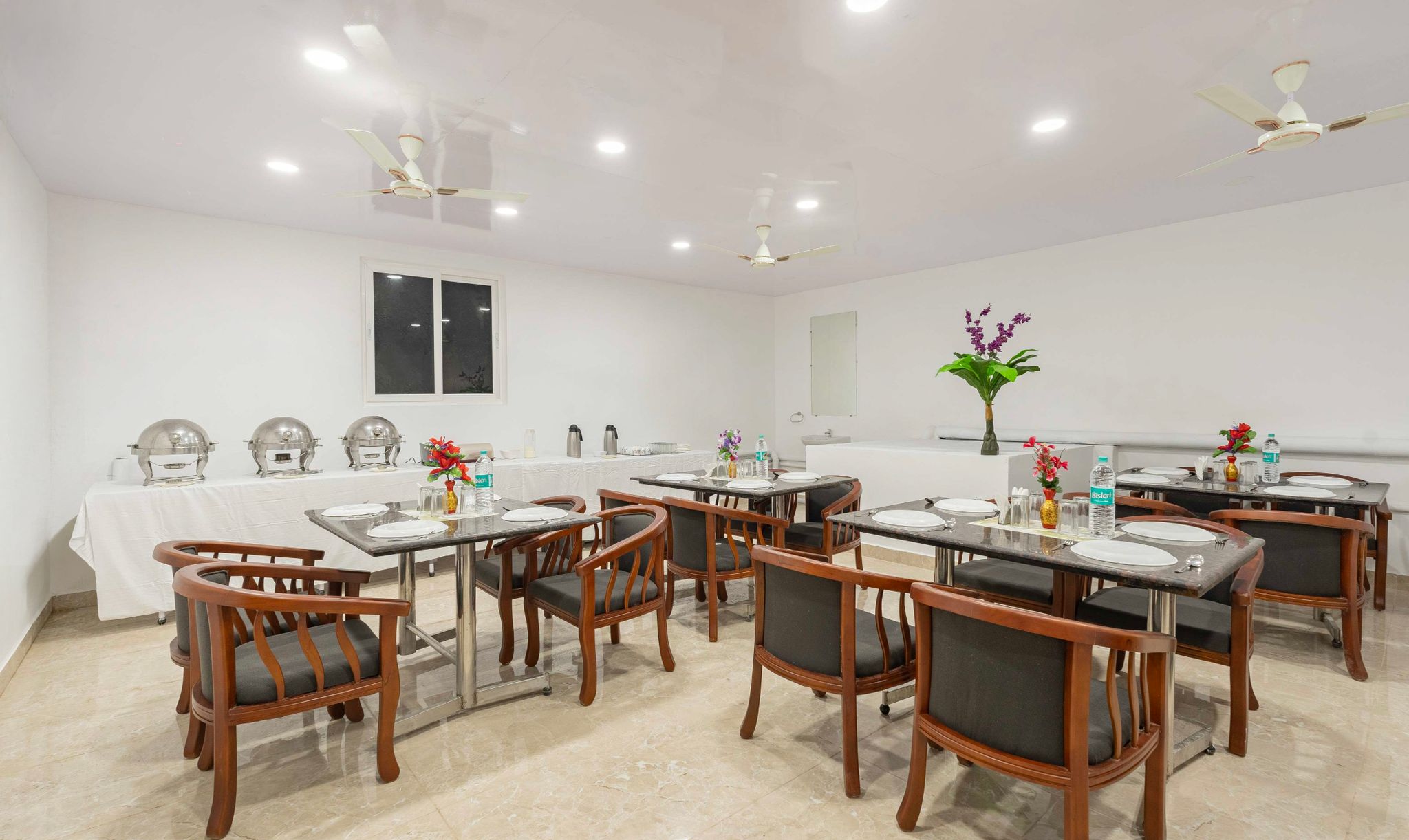 Food & Dining