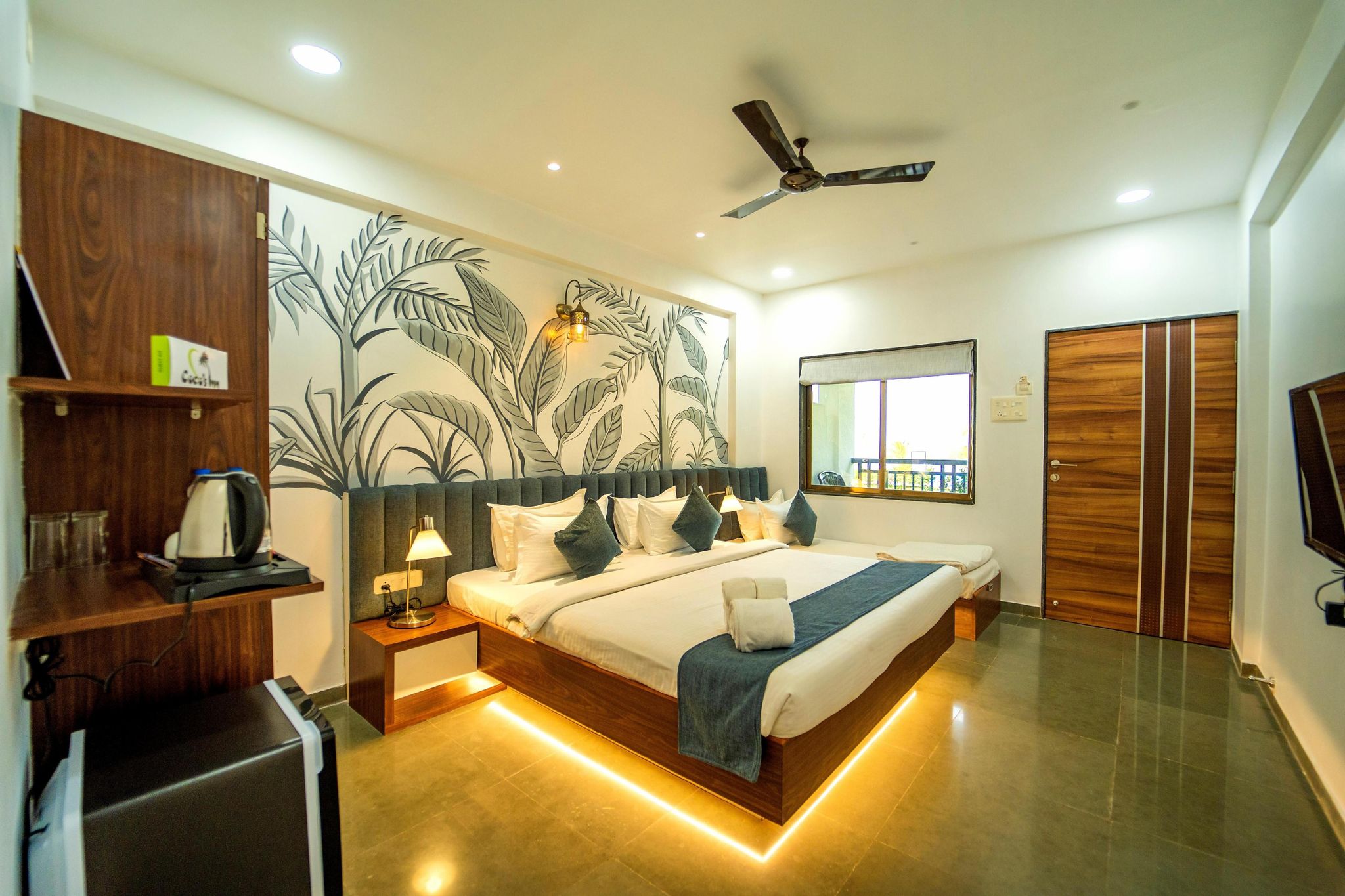 Cocos Inn Resort Standard Sea View Room 3