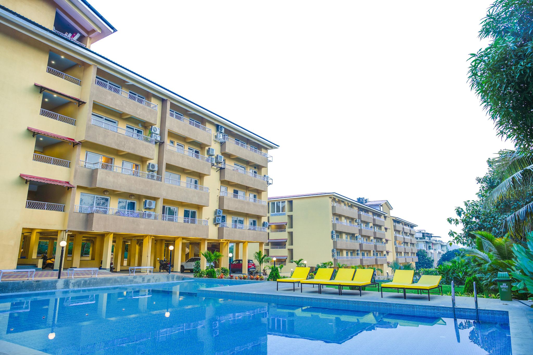 Alaya Stays Luxfort 1 BHK Apartment near Candolim Beach