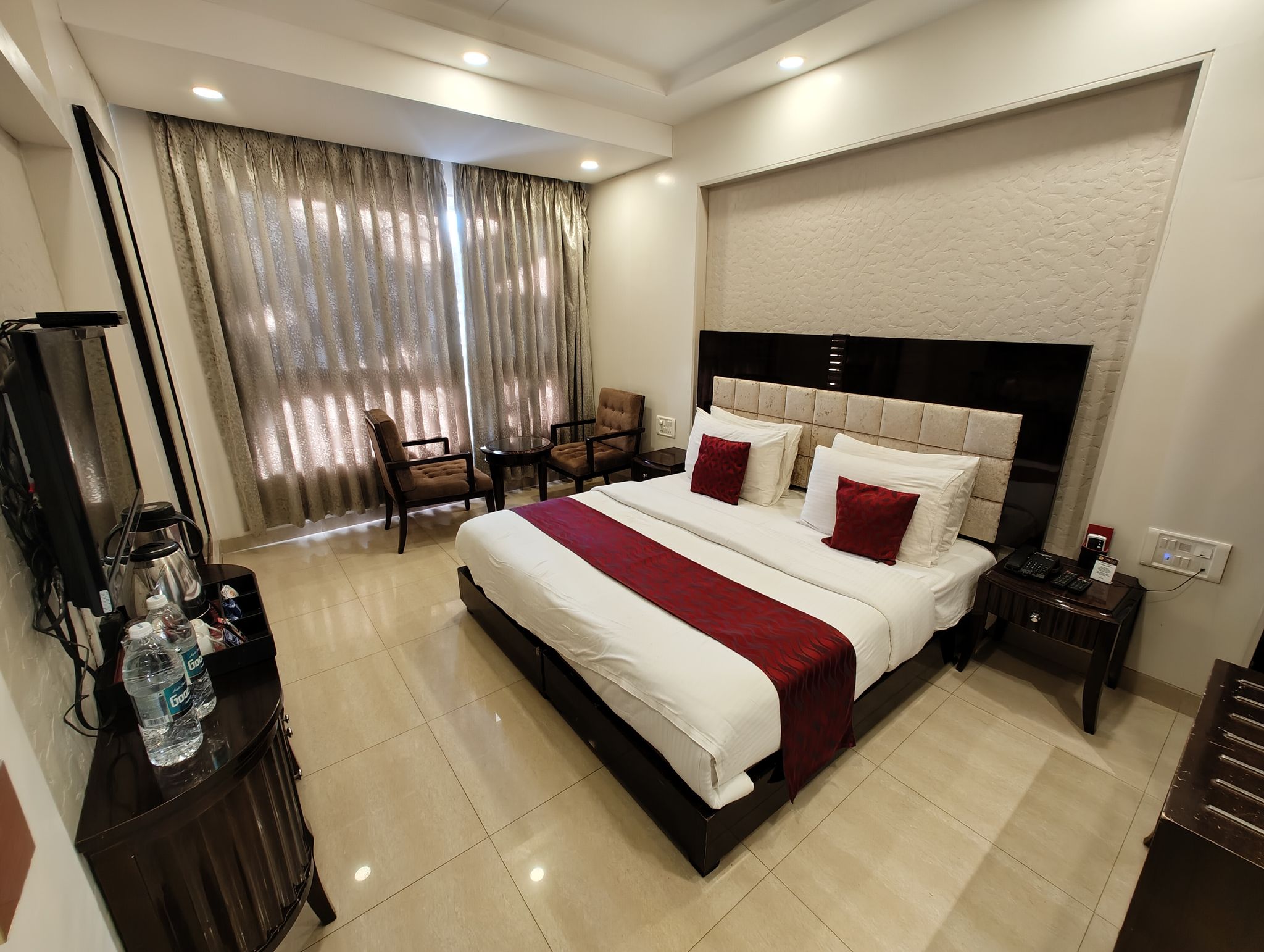 Hotel Panchgani Deluxe Room