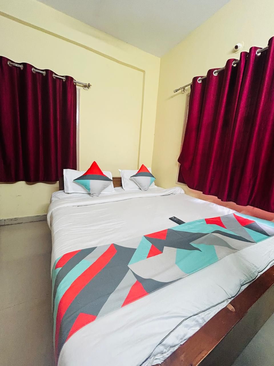 Economy Room
