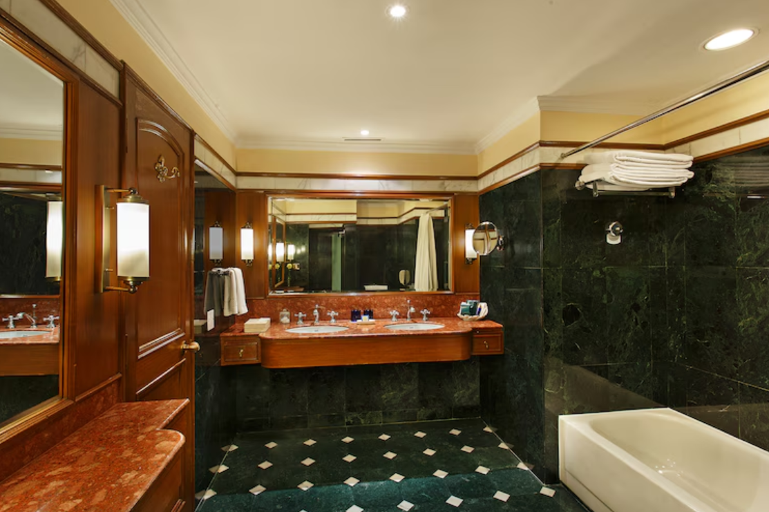 Deluxe Suites