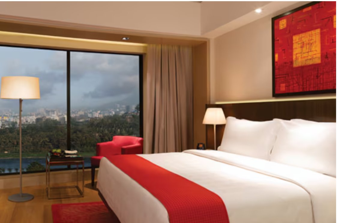 Premier Suite with Bathtub