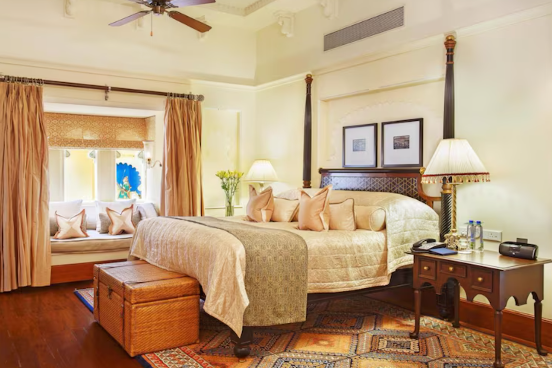 Premier City Palace View Room with Semi Private Pool