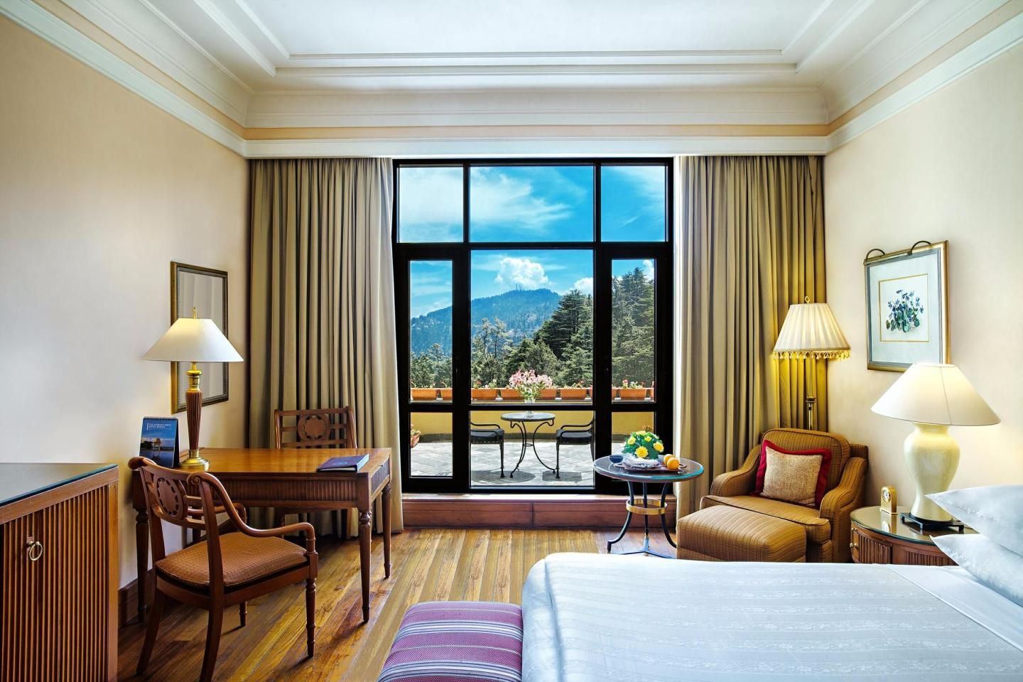 Premier Mountain View King Room