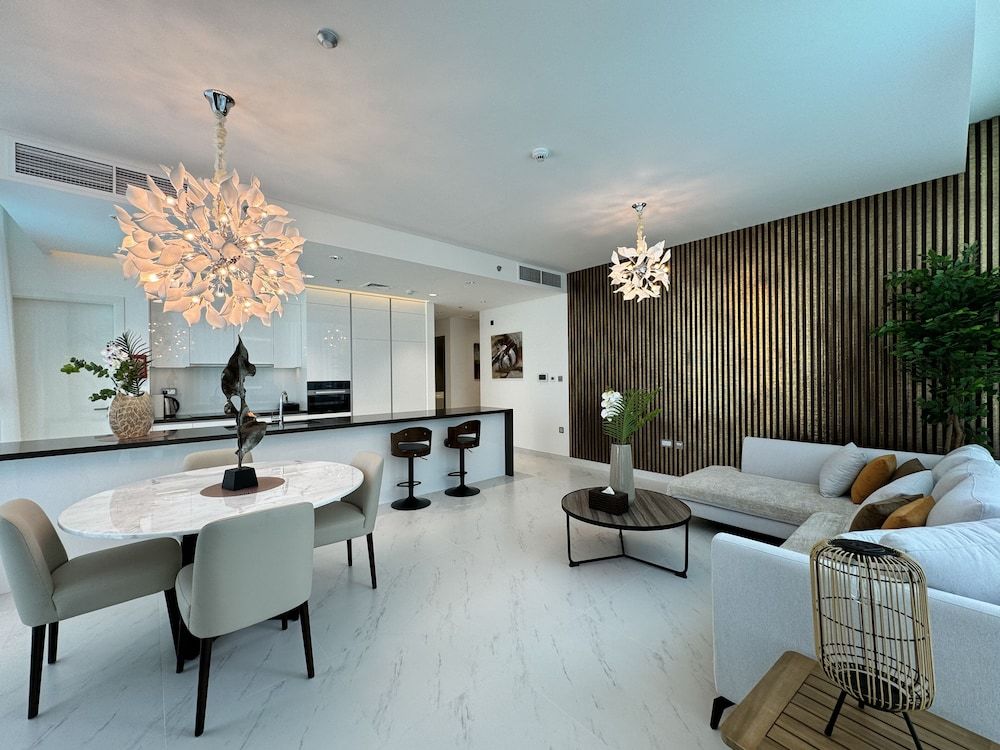 Manzil - 2Br Apt nr Downtown w Lagoon & Burj View