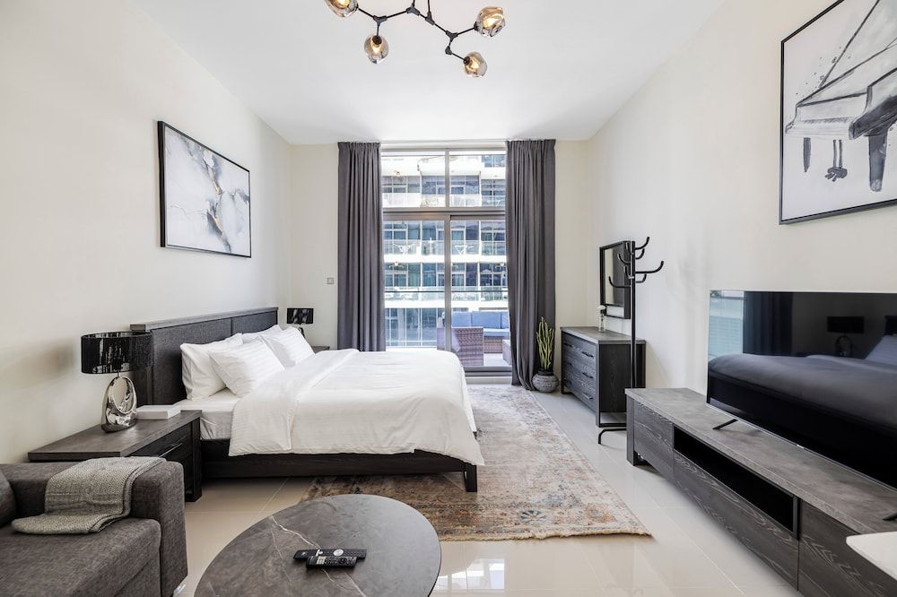Studio Huge Balcony Loreto 1 Damac Hills