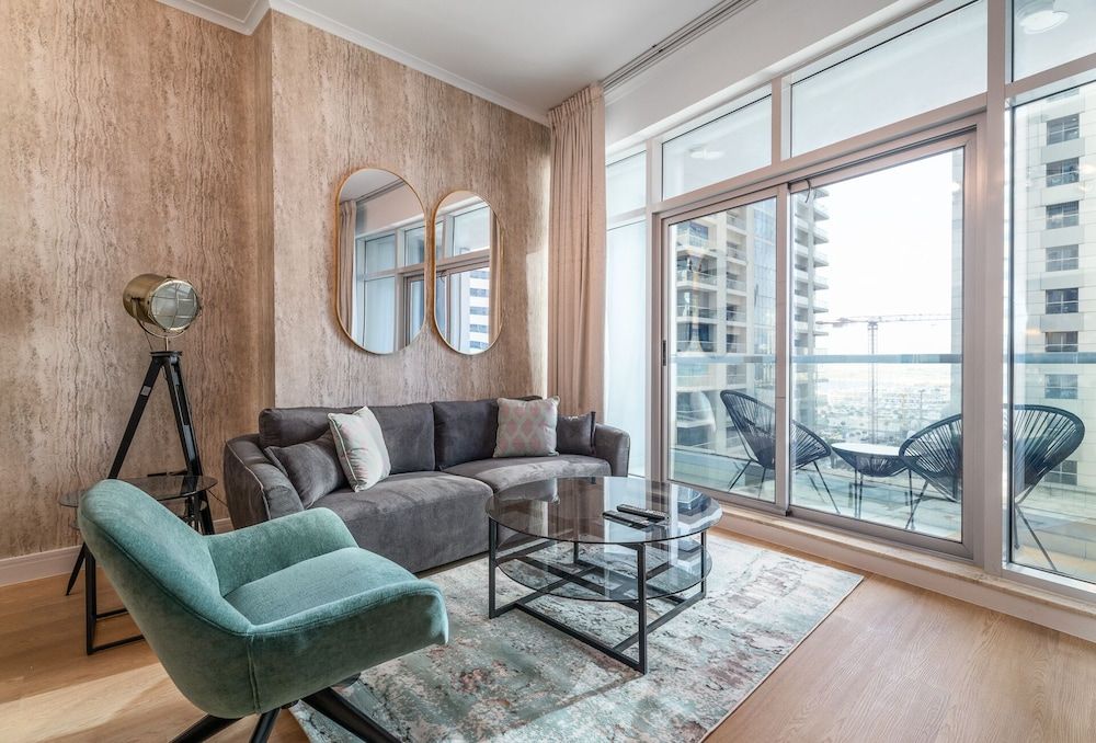 Deluxe Apartment