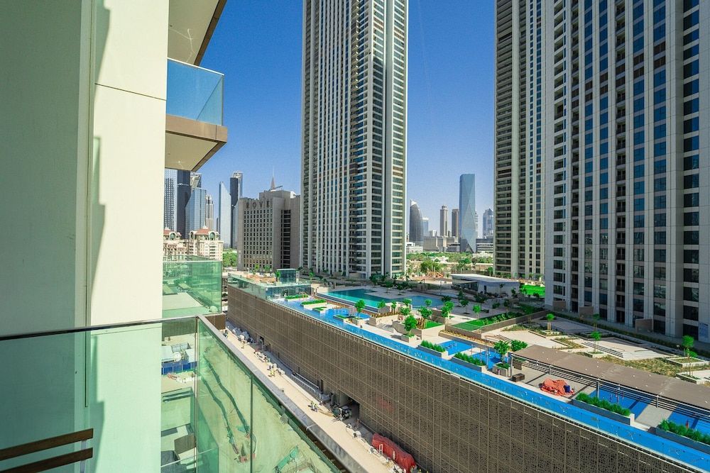 Luxury StayCation - Fancy Apartment Connected To Burj Khalifa