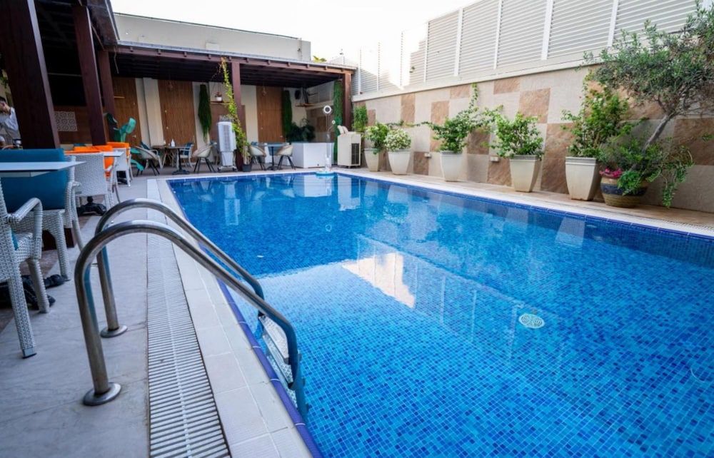 Royal Prestige Hotel