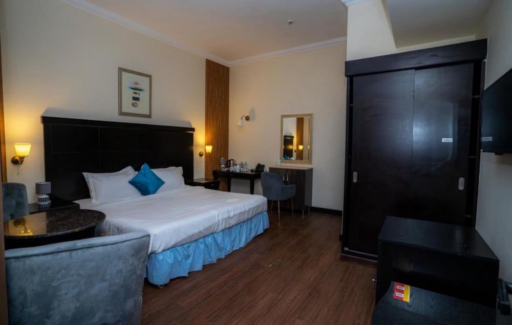 Royal Prestige Hotel