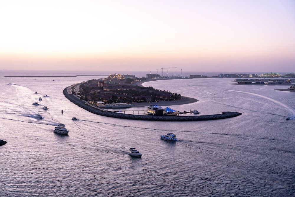 YOUR STAY Apartments Luxury Beachfront Living Signature Apartment, 2 Bedrooms, Balcony, Sea View 9