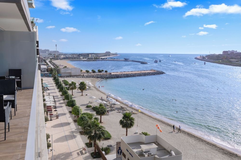 YOUR STAY Apartments Luxury Beachfront Living Signature Apartment, 2 Bedrooms, Balcony, Sea View 8