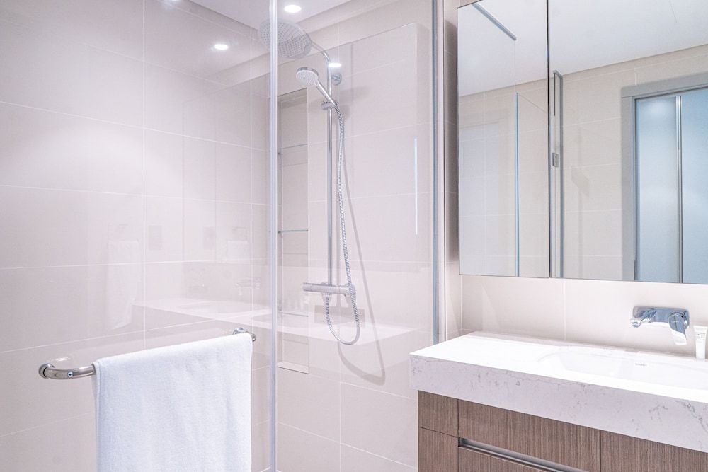 YOUR STAY Apartments Luxury Beachfront Living Signature Apartment, 2 Bedrooms, Balcony, Sea View 14