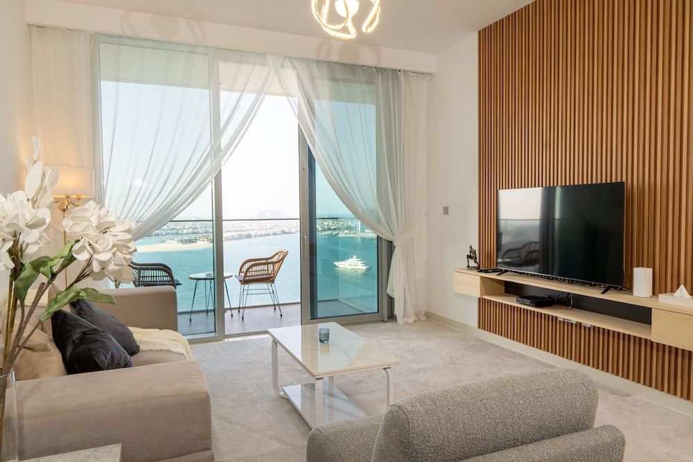 YOUR STAY Apartments Luxury Beachfront Living Signature Apartment, 2 Bedrooms, Balcony, Sea View 19