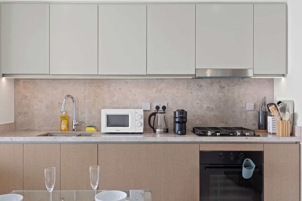 YOUR STAY Apartments Luxury Beachfront Living Signature Apartment, 2 Bedrooms, Balcony, Sea View 10