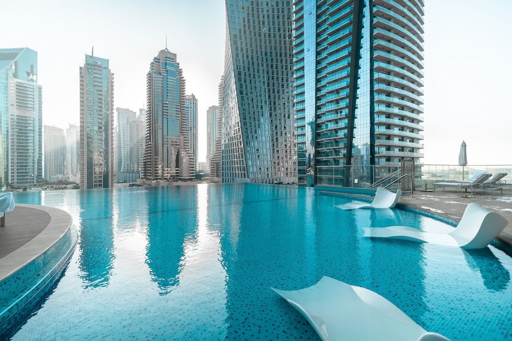 Tranquil 2BR Haven in Heart Dubai Marina