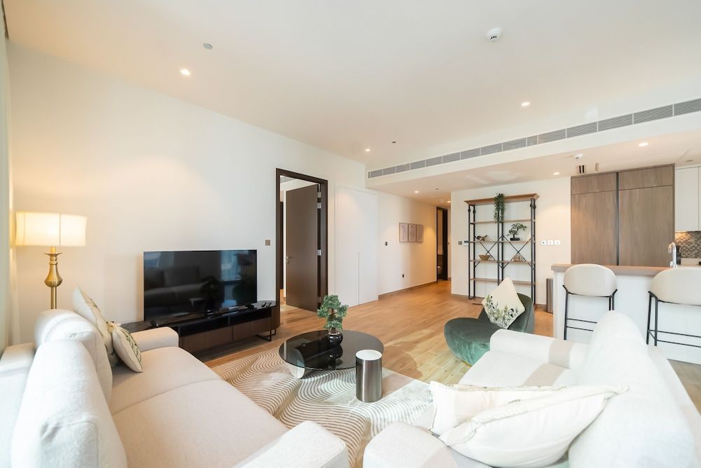 Tranquil 2BR Haven in Heart Dubai Marina