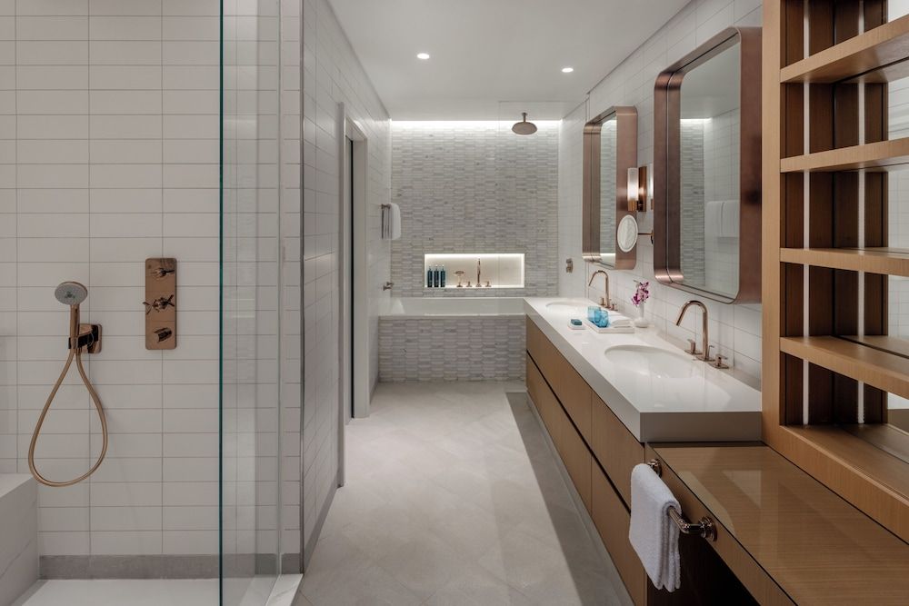 Hilton Dubai Creek Hotel & Residences Apartment, 1 Bedroom (Creek) 9