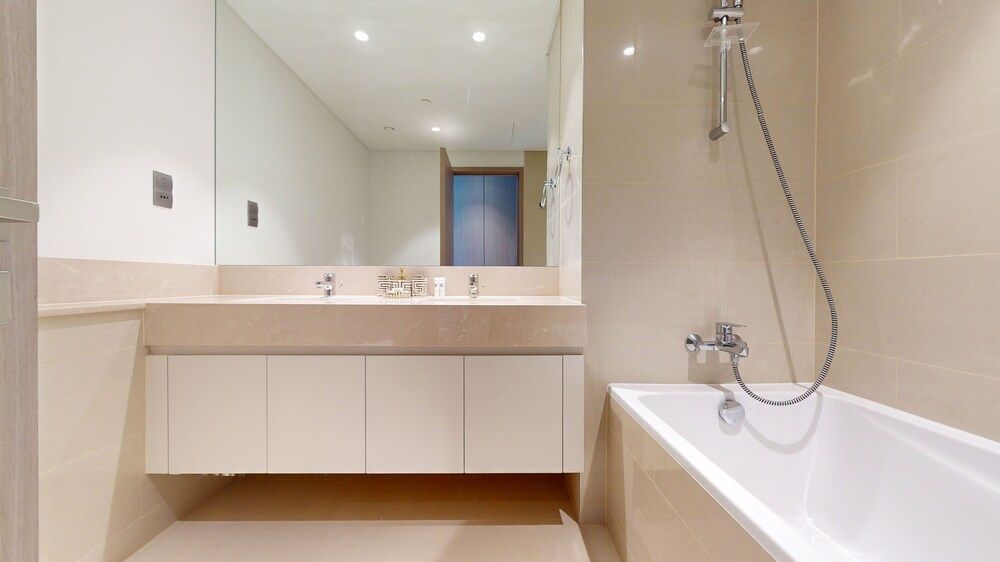 Primestay - Act One | Act Two Apartments- Downtown Dubai