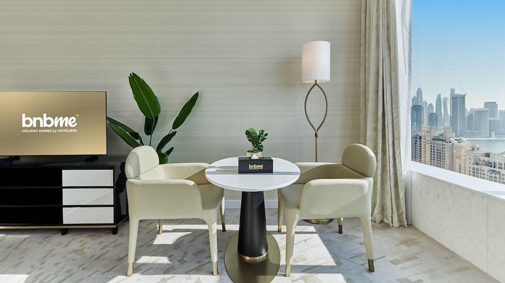 bnbme | The Palm Tower | STUDIO