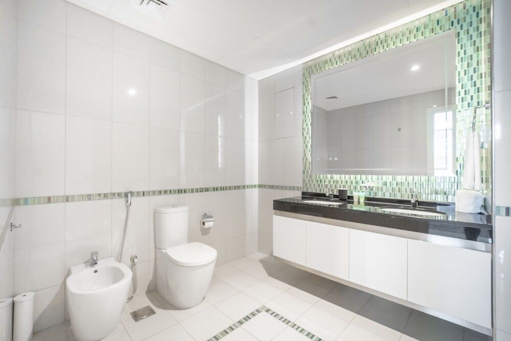 Exquisite 1BR Haven Partial Sea View