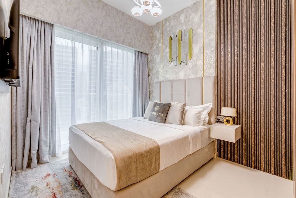 Elite Apartment, 1 Bedroom, Balcony, City View