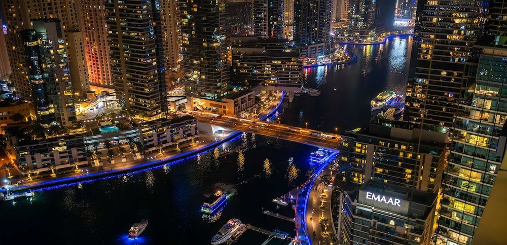 LUX  The Vida Marina Residence 2