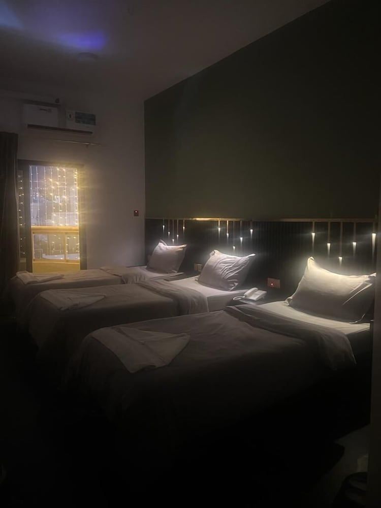 GUEST INN HOTEL LLC