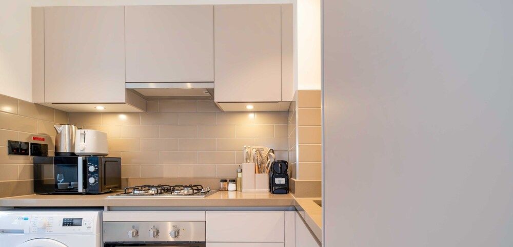 LUX  The Executive Sobha Suite 3
