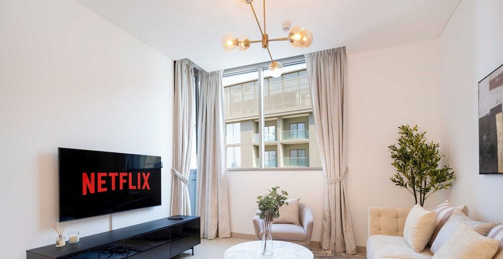 LUX  The Executive Sobha Suite 3