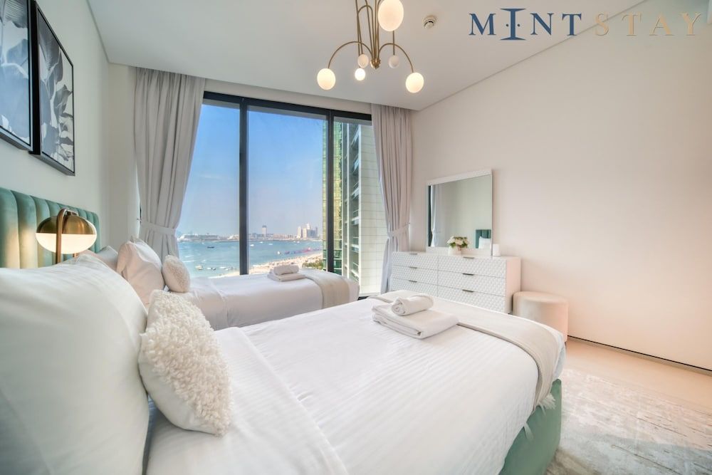 Address JBR Beachfront Living w Ain Dubai View