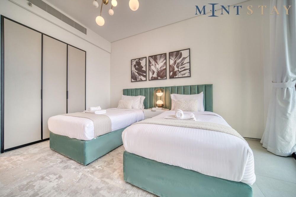 Address JBR Beachfront Living w Ain Dubai View