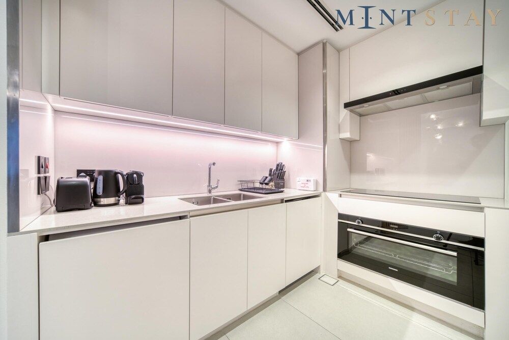 Address JBR Beachfront Living w Ain Dubai View