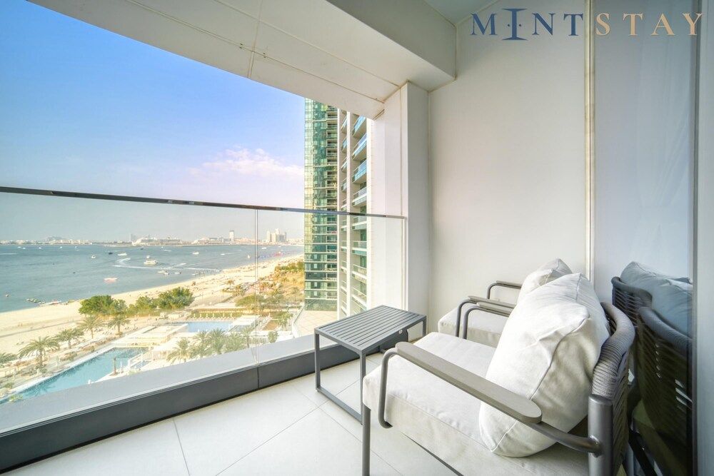 Address JBR Beachfront Living w Ain Dubai View