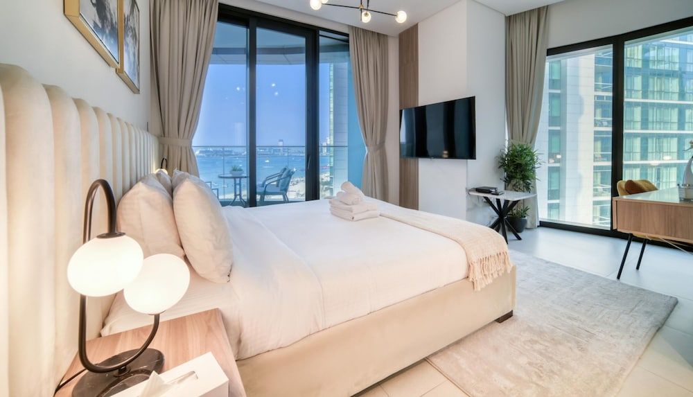 Address JBR Beachfront Living w Ain Dubai View