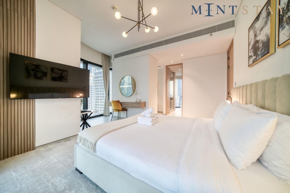 Address JBR Beachfront Living w Ain Dubai View