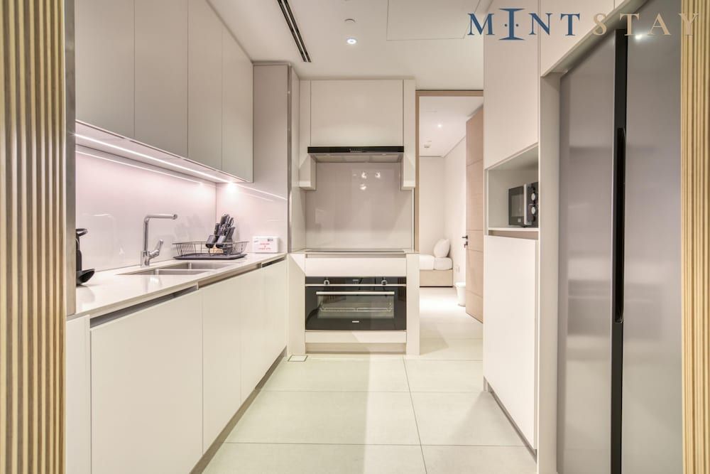 Address JBR Beachfront Living w Ain Dubai View